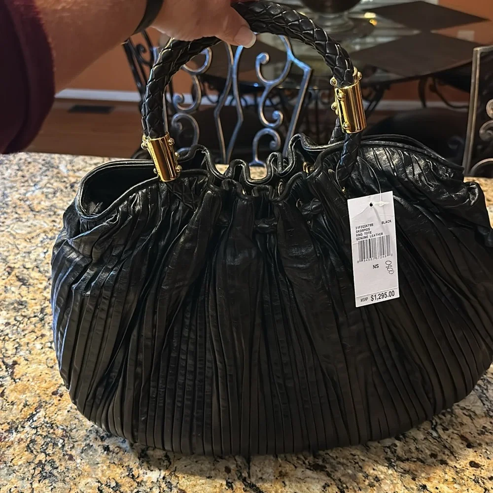 Michael Kors ❤️Skorpios Vintage Collection Ring Tote Crossbody Bag
~NWT~ - Picture 1 of 13